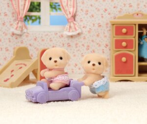 Calico Critters Yellow Labrador Twins by Epoch Everlasting Play 3