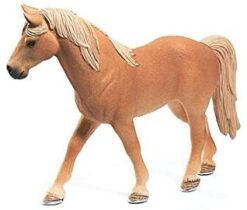 Tennessee Walker Mare Figure by Schliech 2