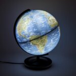 Day Night Globe 10 by Thames Kosmos 3