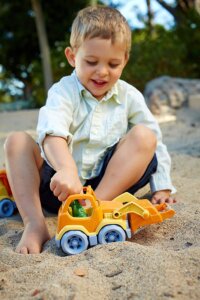 Green Toys Scooper Truck by Green Toys 6