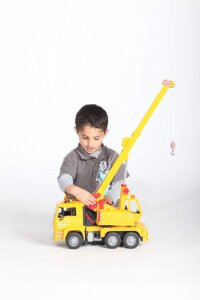 MAN TGA Crane Truck by Bruder 2