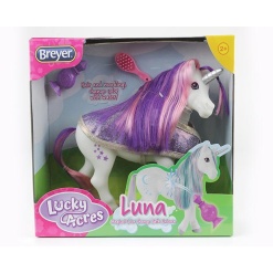 Breyer Color Changing Bath Toy Luna the Unicorn by Breyer