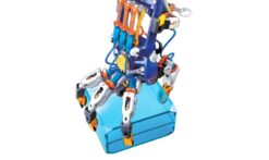 Mega Cyborg Hand by Thames Kosmos 7