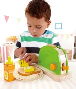Wooden Pop Up Toaster by Hape 4