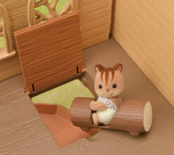 Calico Critters Lakeside Lodge Gift Set by Epoch Everlasting Play 8