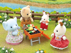 Calico Critters Bubblebrook Elephant Girls BBQ Picnic Set by Epoch Everlasting Play 4