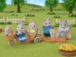 Calico Critters Husky Brother Sisters Tandem Cycling Set by Epoch Everlasting Play 3
