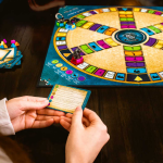 TRIVIAL PURSUIT® World of Harry Potter™ Ultimate Edition by USAOPOLY 5