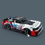 Technic NASCAR Next Gen Chevrolet Camaro - Image 5