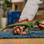 Concavenator Dinosaur Figure - Image 3