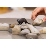 Otter Figure - Image 2