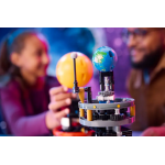 Technic Planet Earth and Moon in Orbit - Image 7