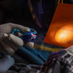 Blue Frog Carabiner Flashlight - Image 3