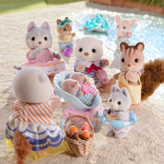 Calico Critters Sea Otter Family - Image 9